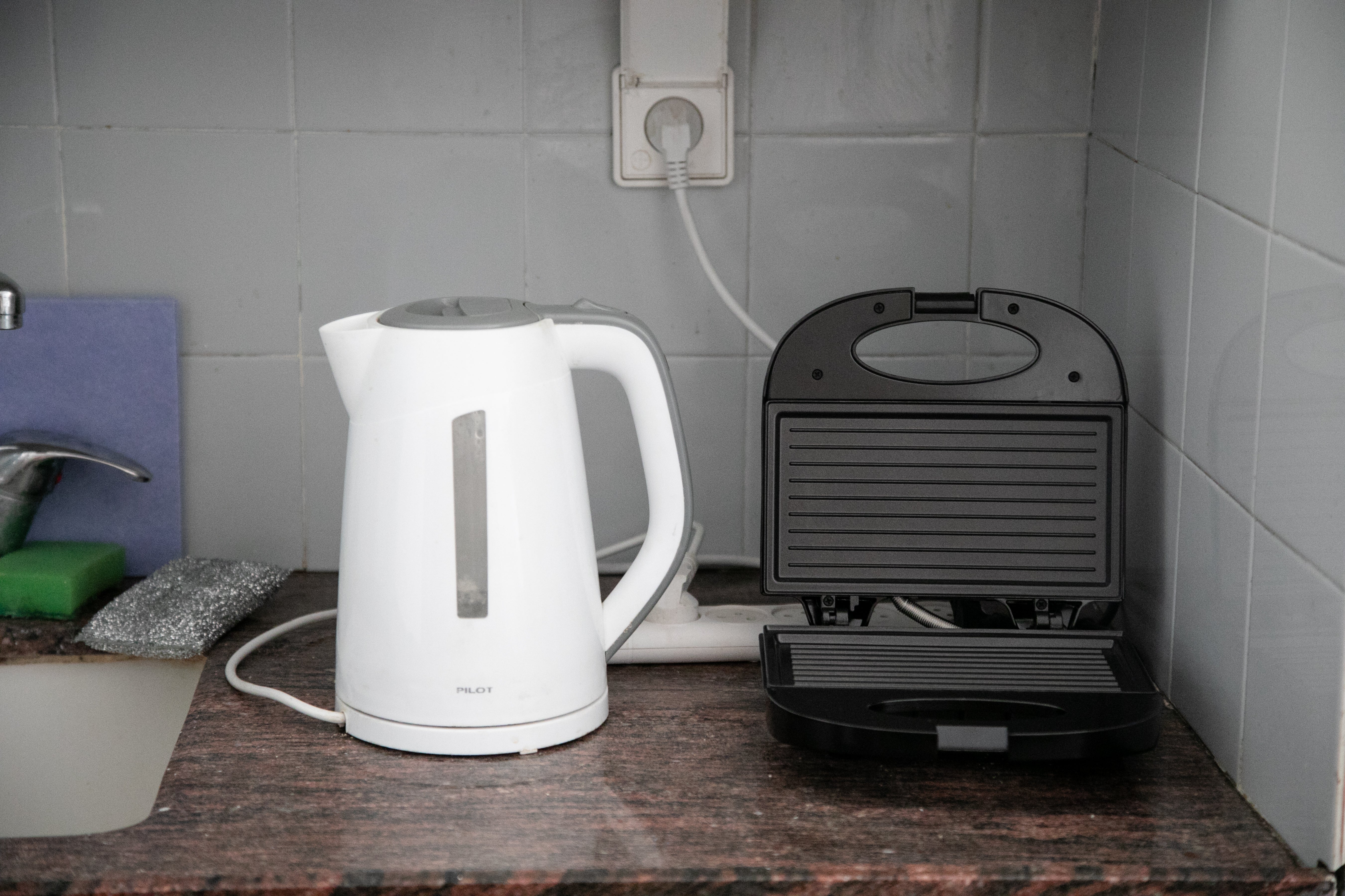 Electric Kettle 1.7 Liter – Pack for Israel